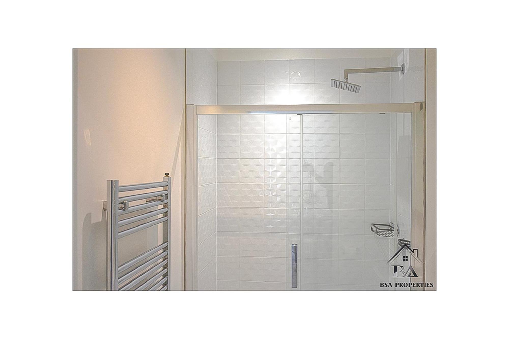 City Centre Ascot Apartment: Pet-Friendly with Free Parking Bracknell Exterior photo